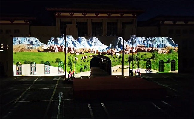 溫宿古城開啓文(wén)旅體(tǐ)驗新(xīn)篇章,赢康科(kē)影達參與古城投影秀 溫宿古城開啓文(wén)旅體(tǐ)驗新(xīn)篇章,赢康科(kē)影達參與古城投影秀