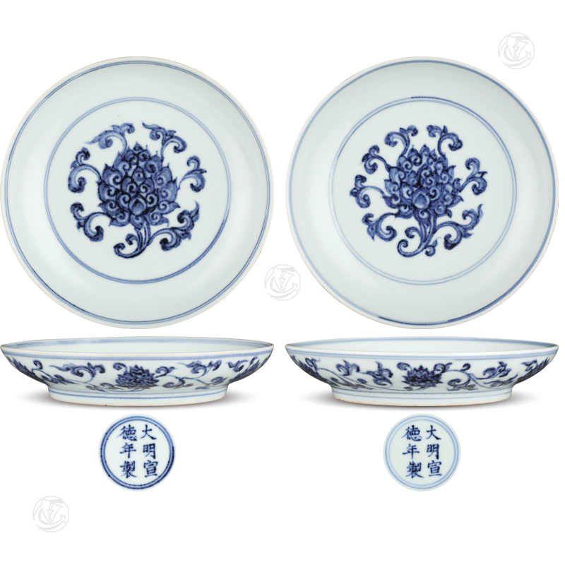 大明宣德(dé)年制款青花(huā)缠枝花(huā)卉纹盘 一对